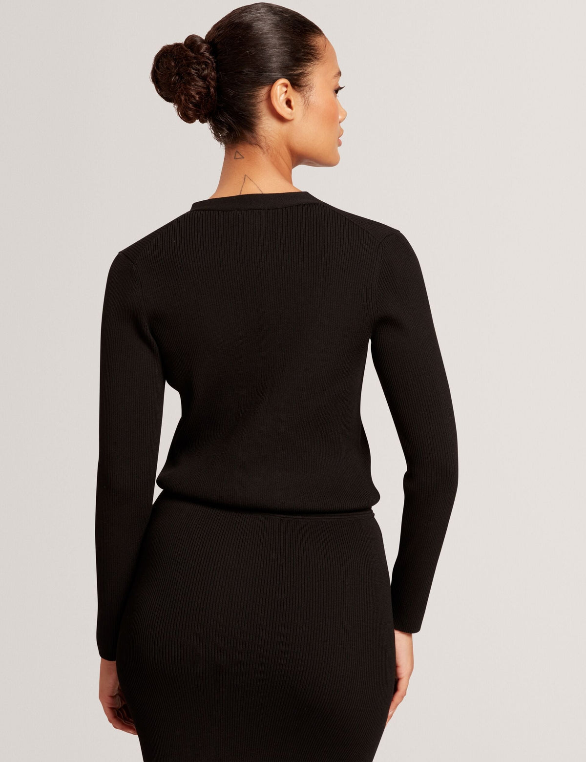 V-NECK CARDIGAN WITH RIB | RICH BLACK