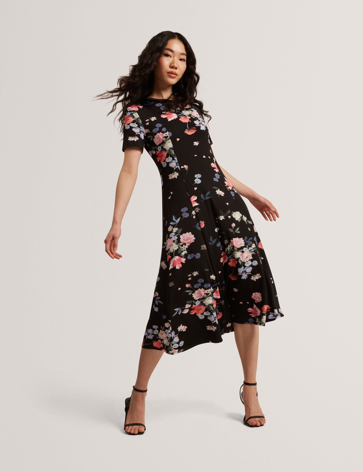SHORT SLEEVE JERSEY MAXI DRESS | RICH BLACK