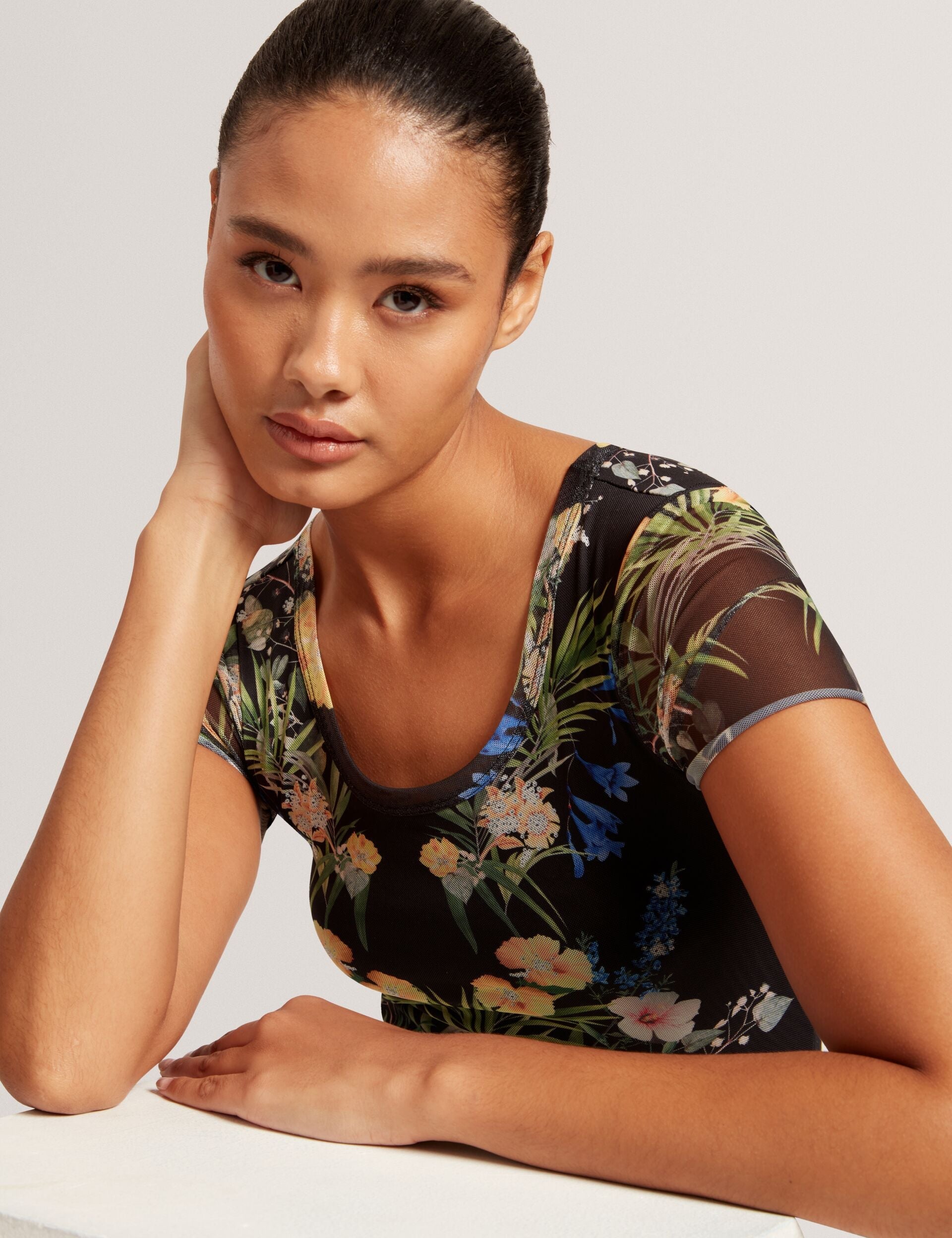  SHORT SLEEVE CREW MESH TOP | RICH BLACK