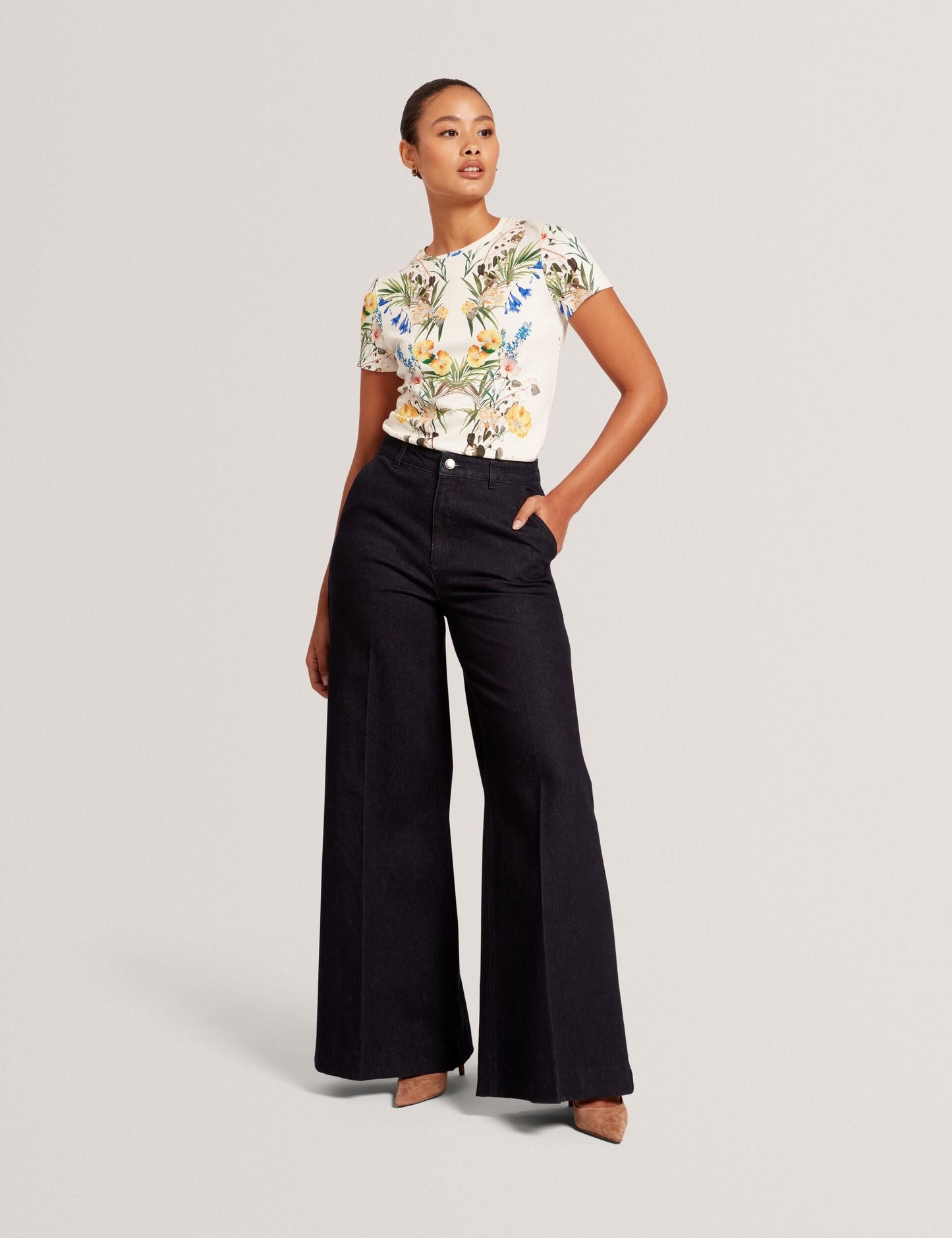  ALLOVER FLORAL T-SHIRT | ULTRA WHITE