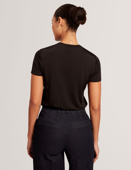  SOLID BLACK TSHIRT WITH SEAM DETAIL | RICH BLACK