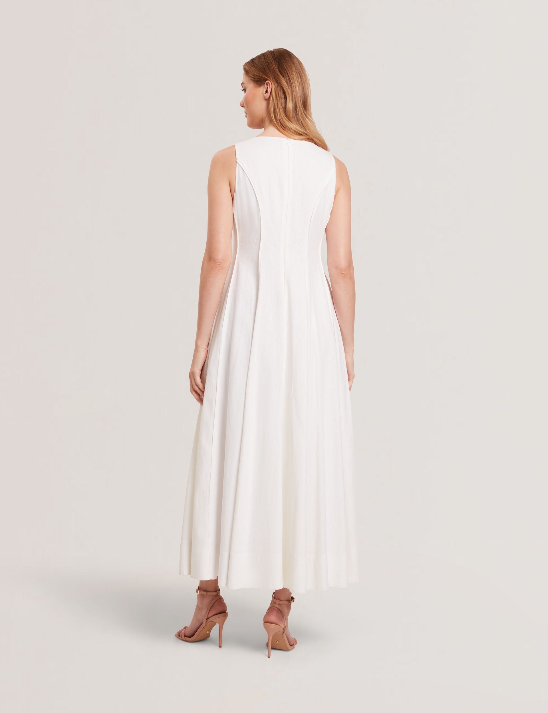  SLEEVELESS V-NECK PLEATED MAXI DRESS | ULTRA WHITE