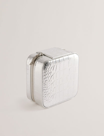  HAZELLI | SILVER