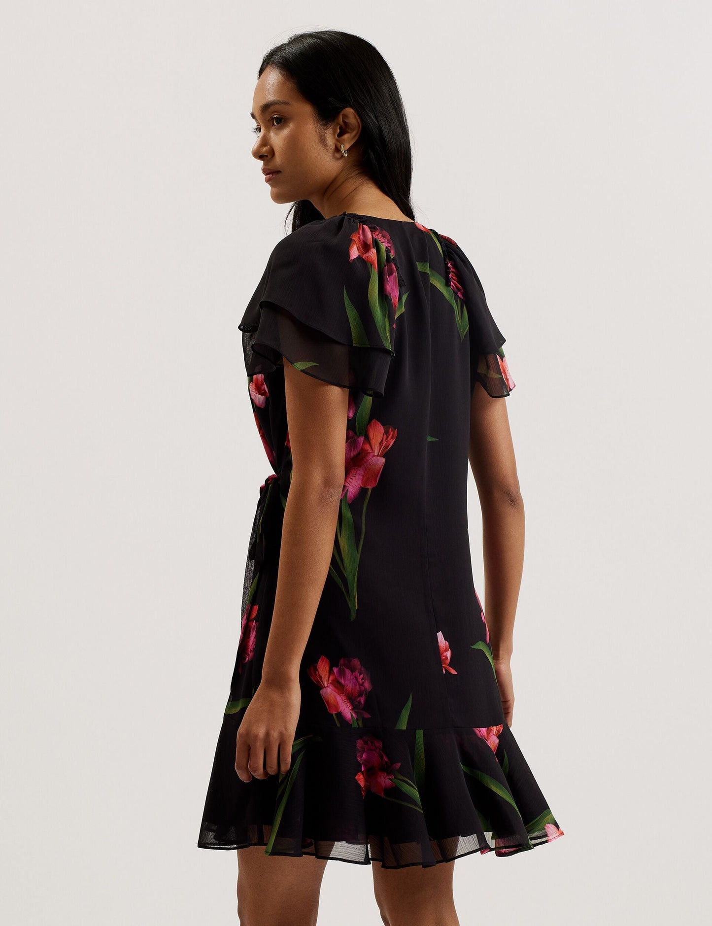  FASNIA | BLACK
