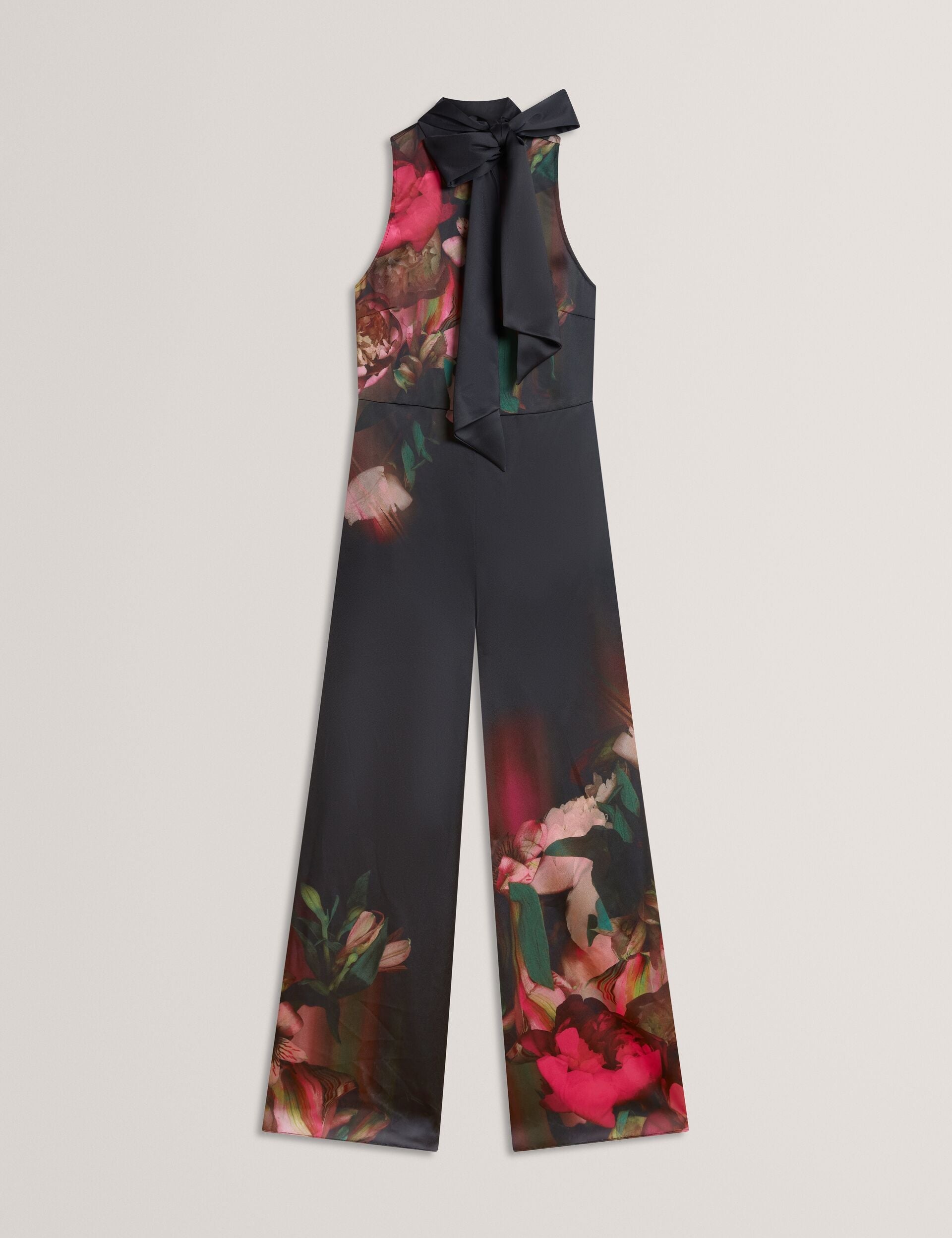  KINSALA | BLACK