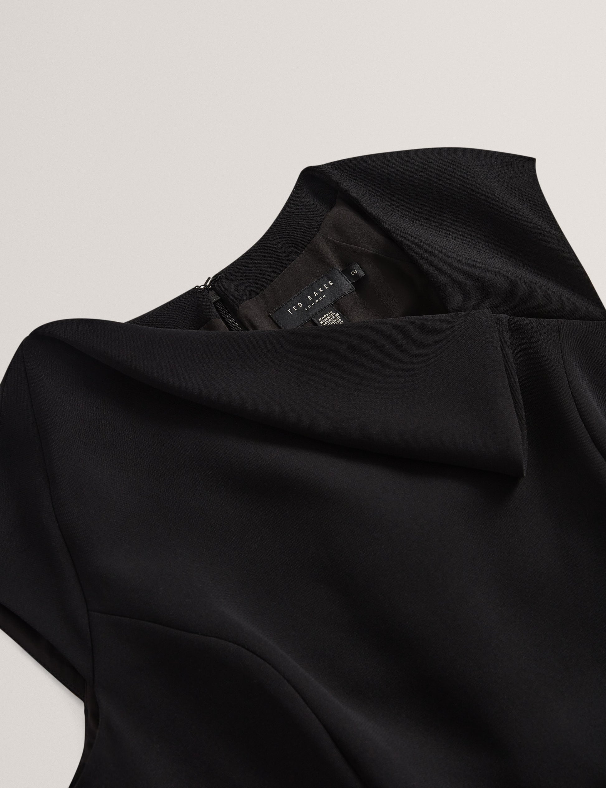  BAYREE | BLACK