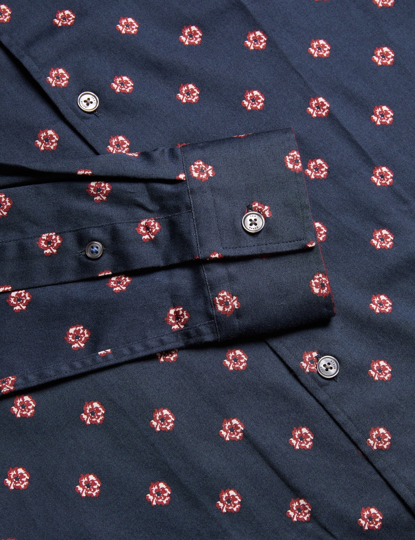  MIKCEAL | NAVY
