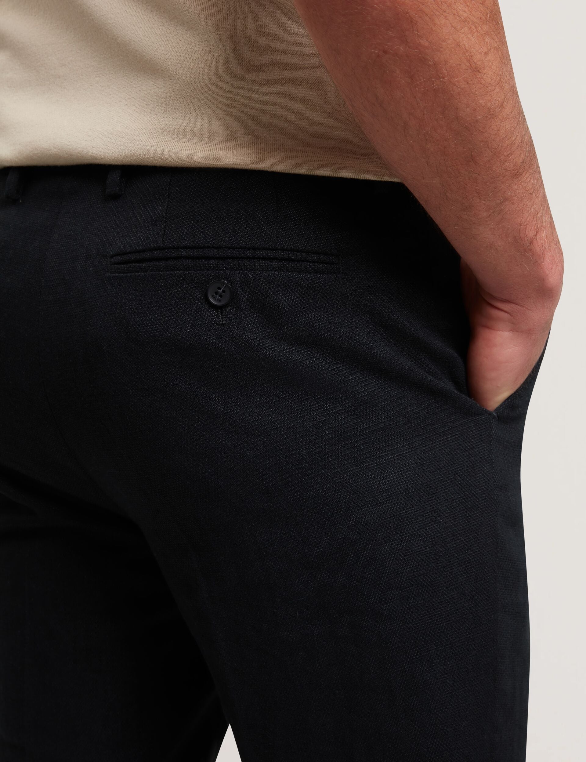  KUMART | BLACK