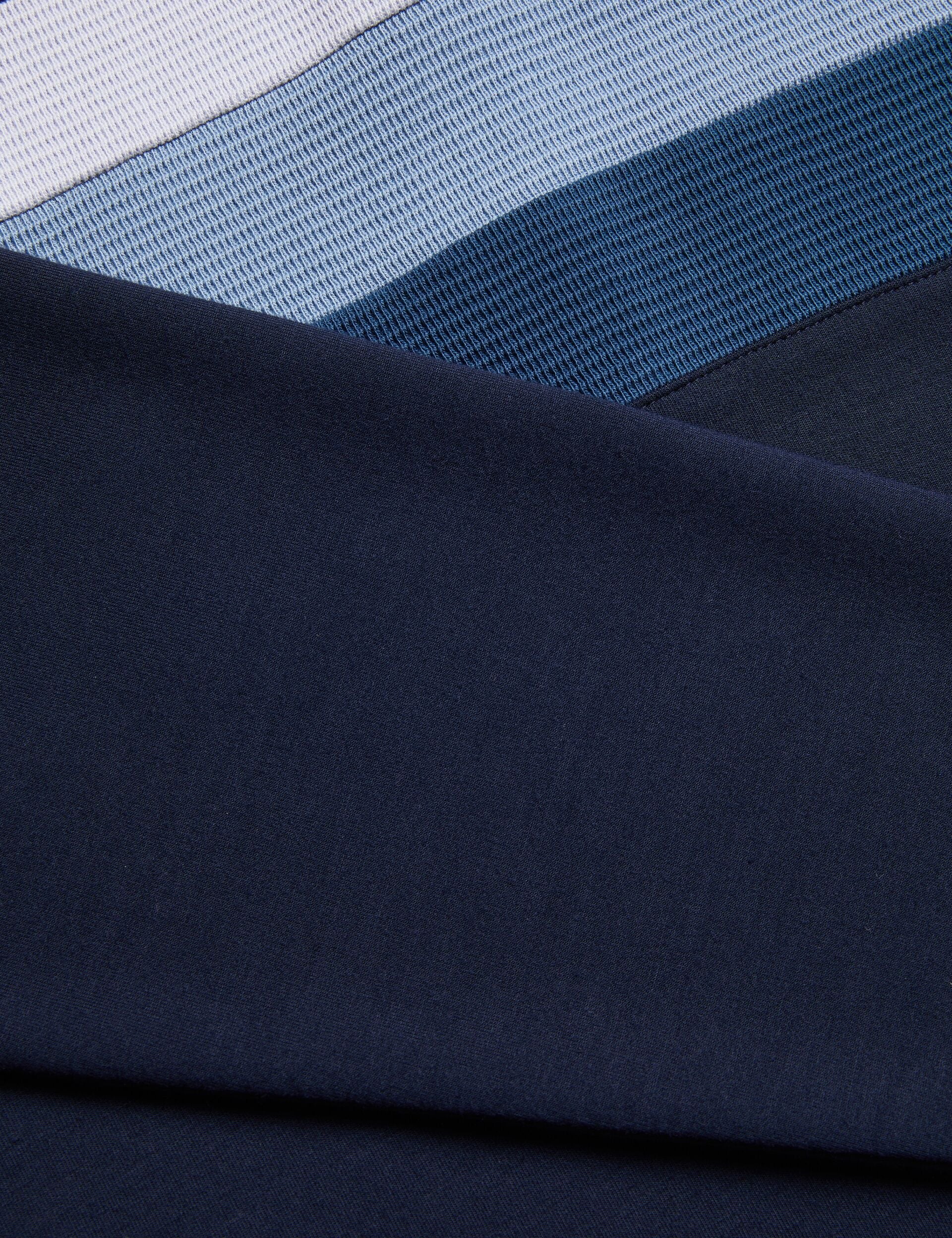  LONGMAN | NAVY