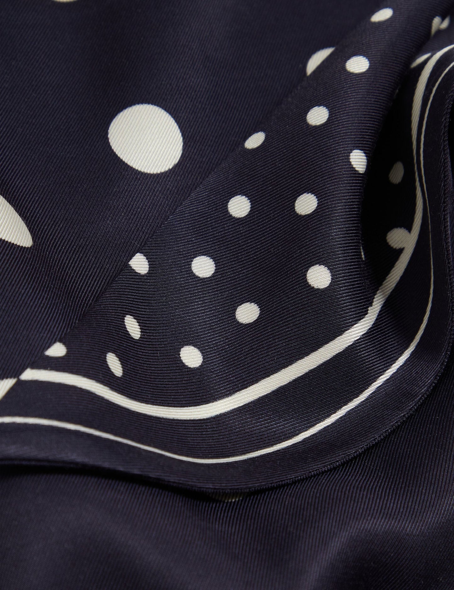  VEIRAA | NAVY