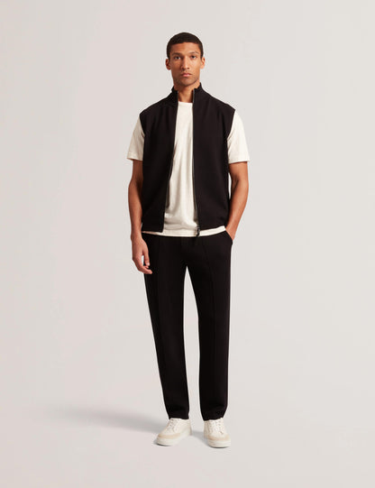  TERINCE | BLACK