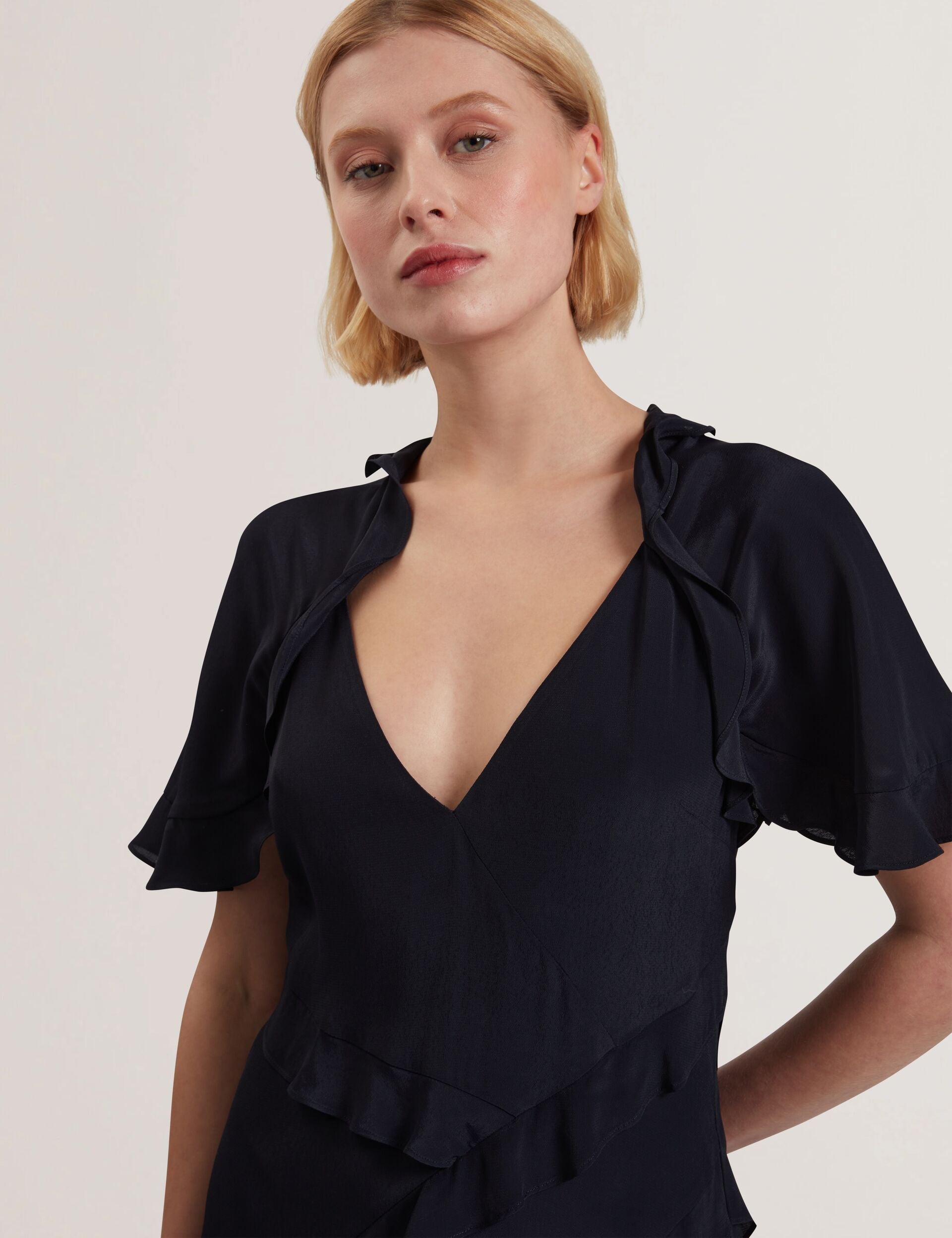  JOJII | NAVY