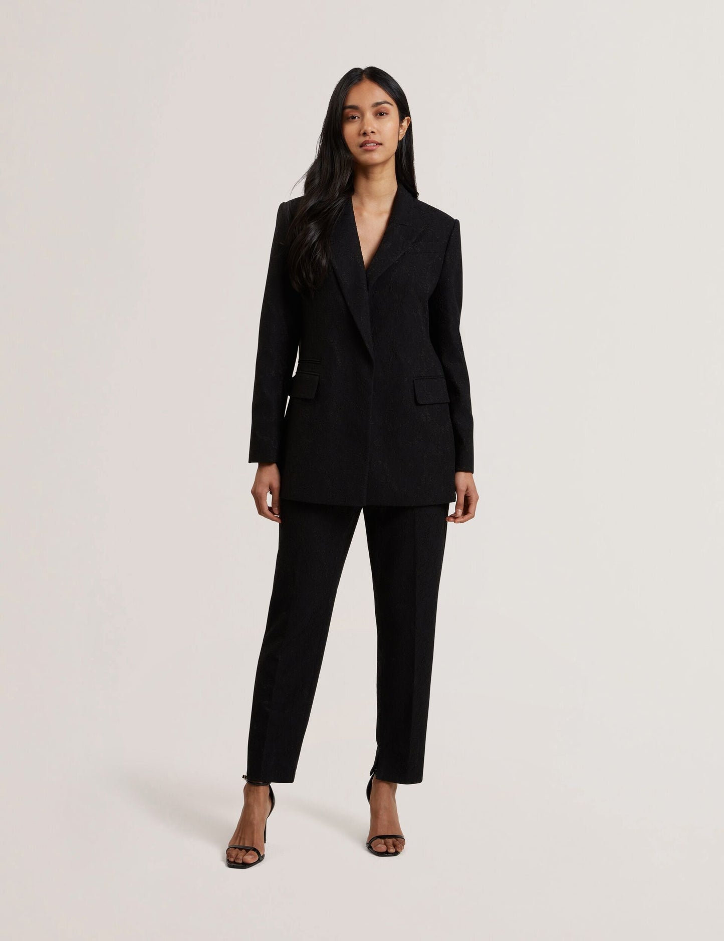  MERIO | BLACK