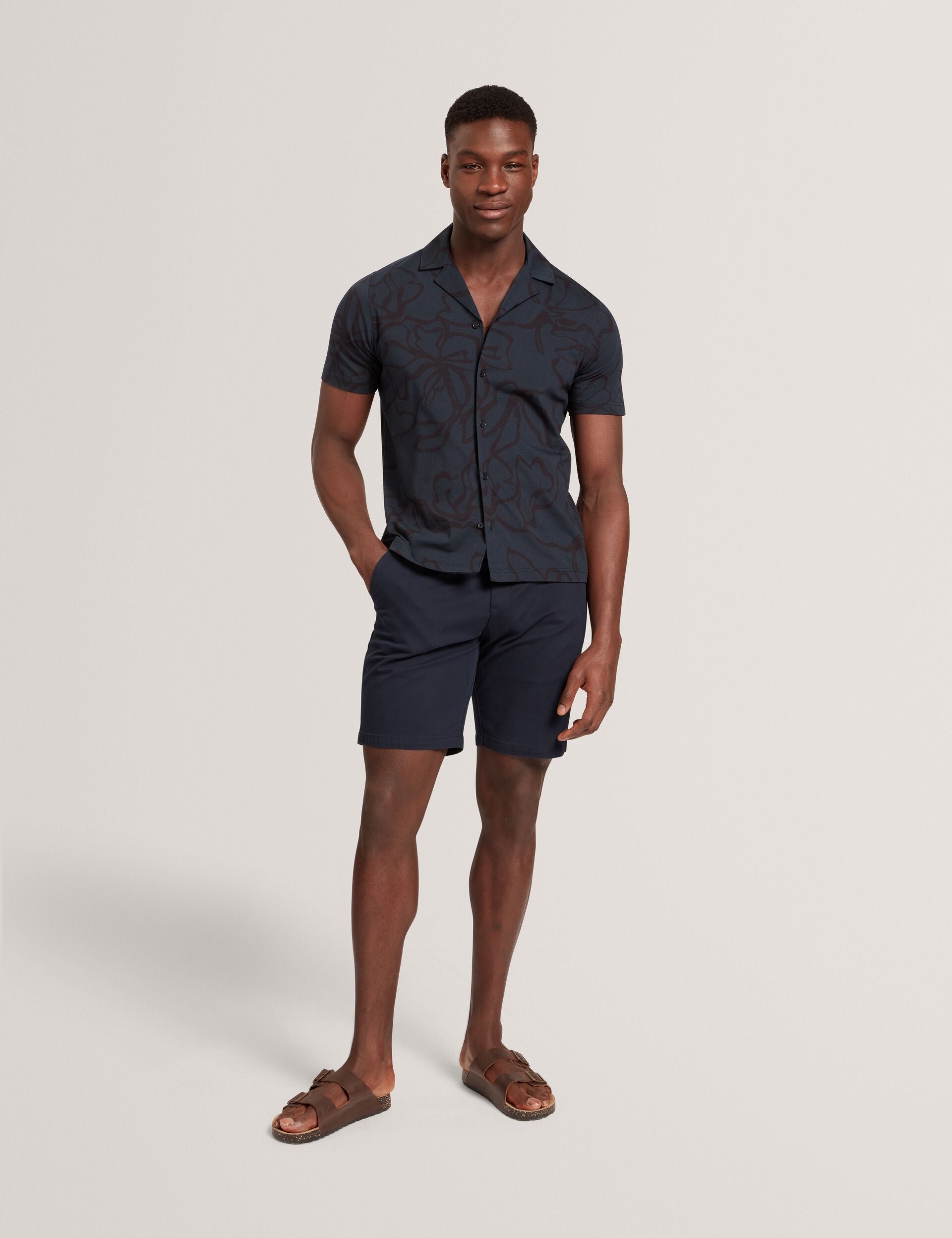  CLAUB | NAVY