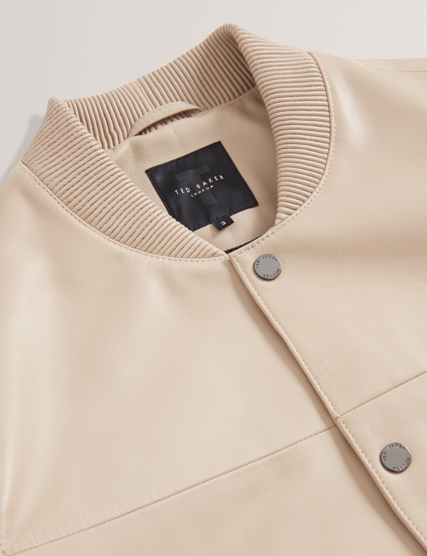  LEEAMS | TAUPE