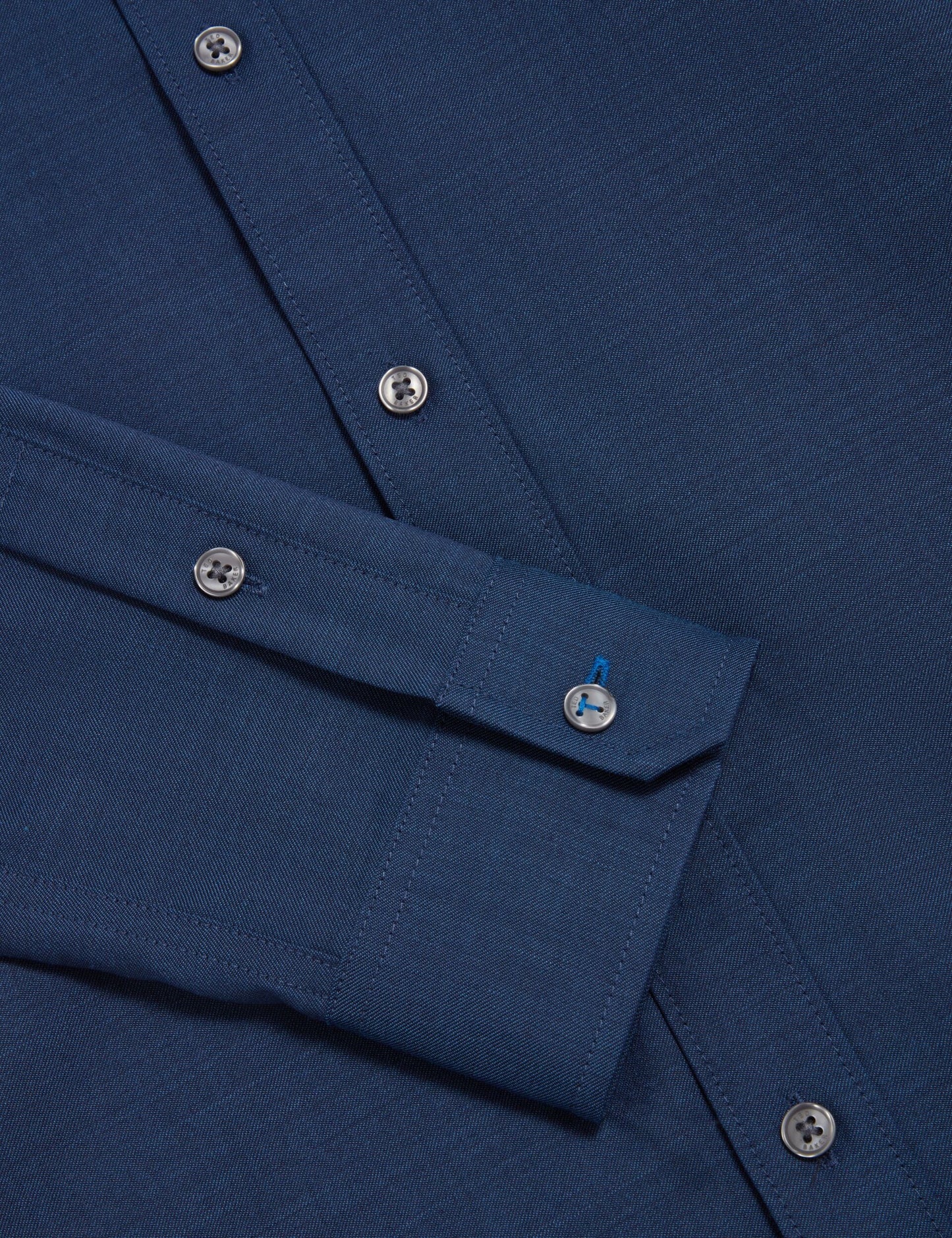  AIRTON | BLUE