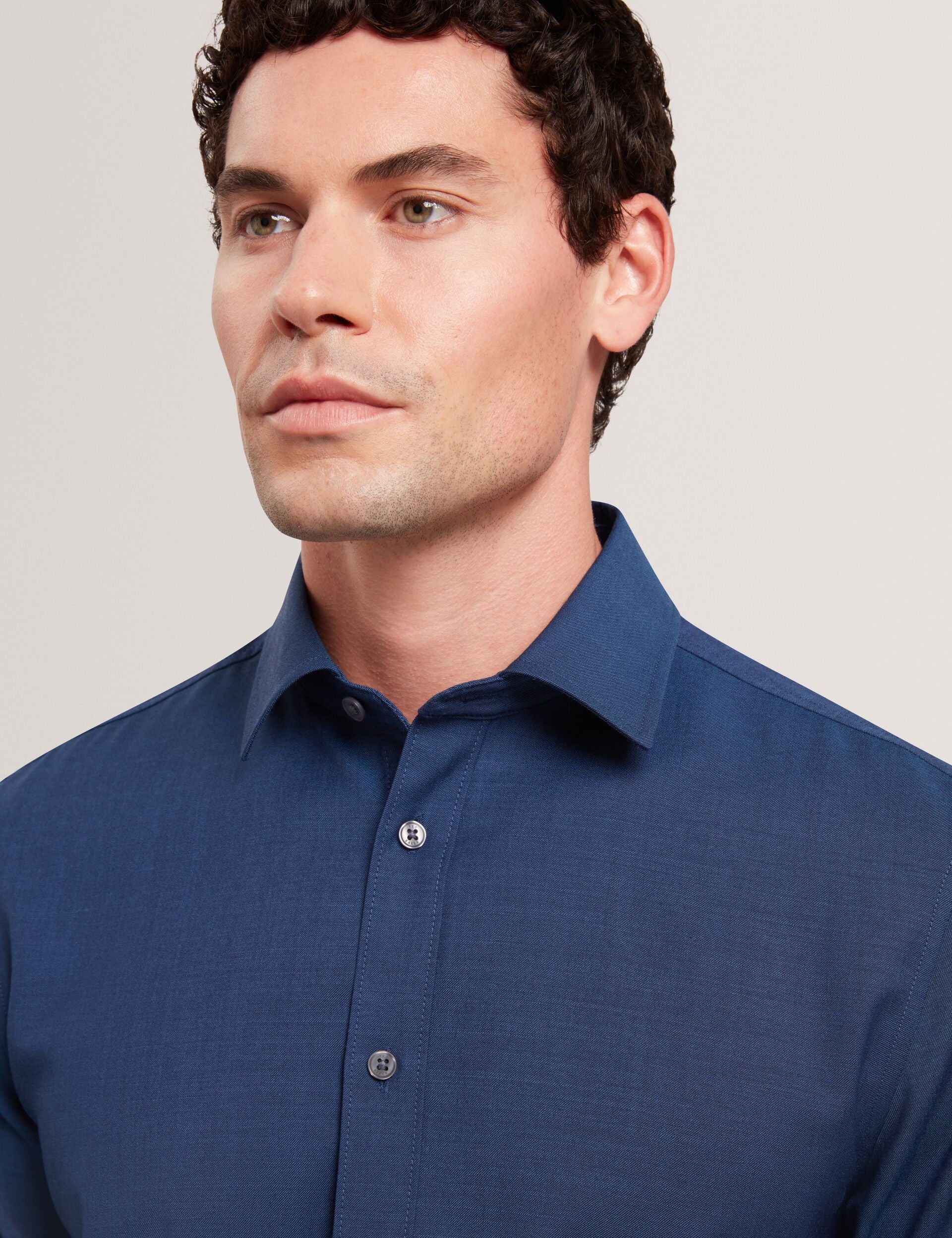 AIRTON | BLUE