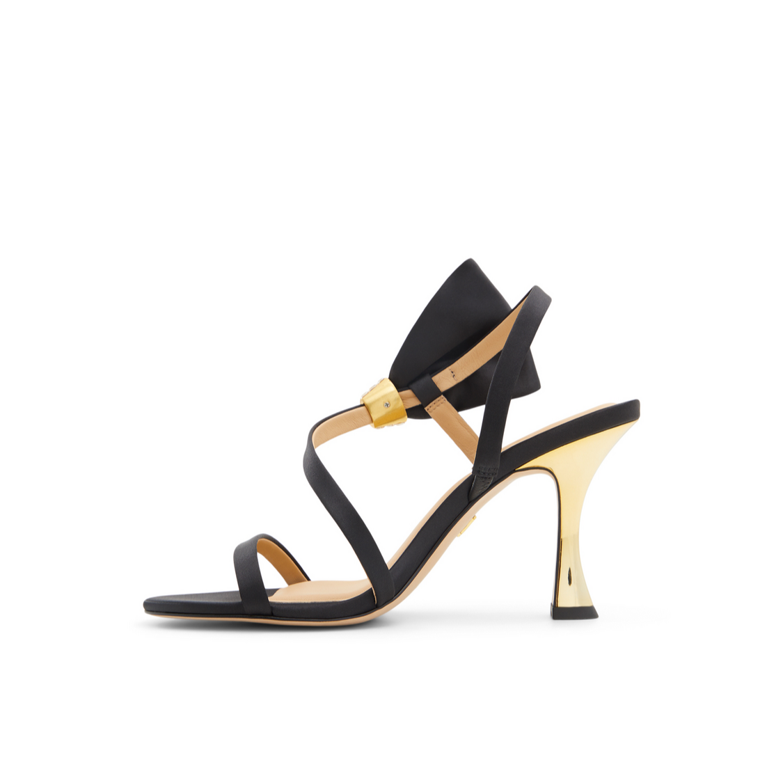  BELLE | BLACK