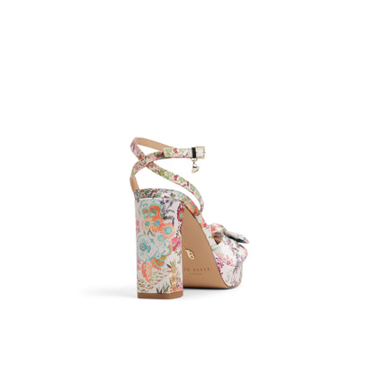  HALLIE | WISTERIA-FLORAL