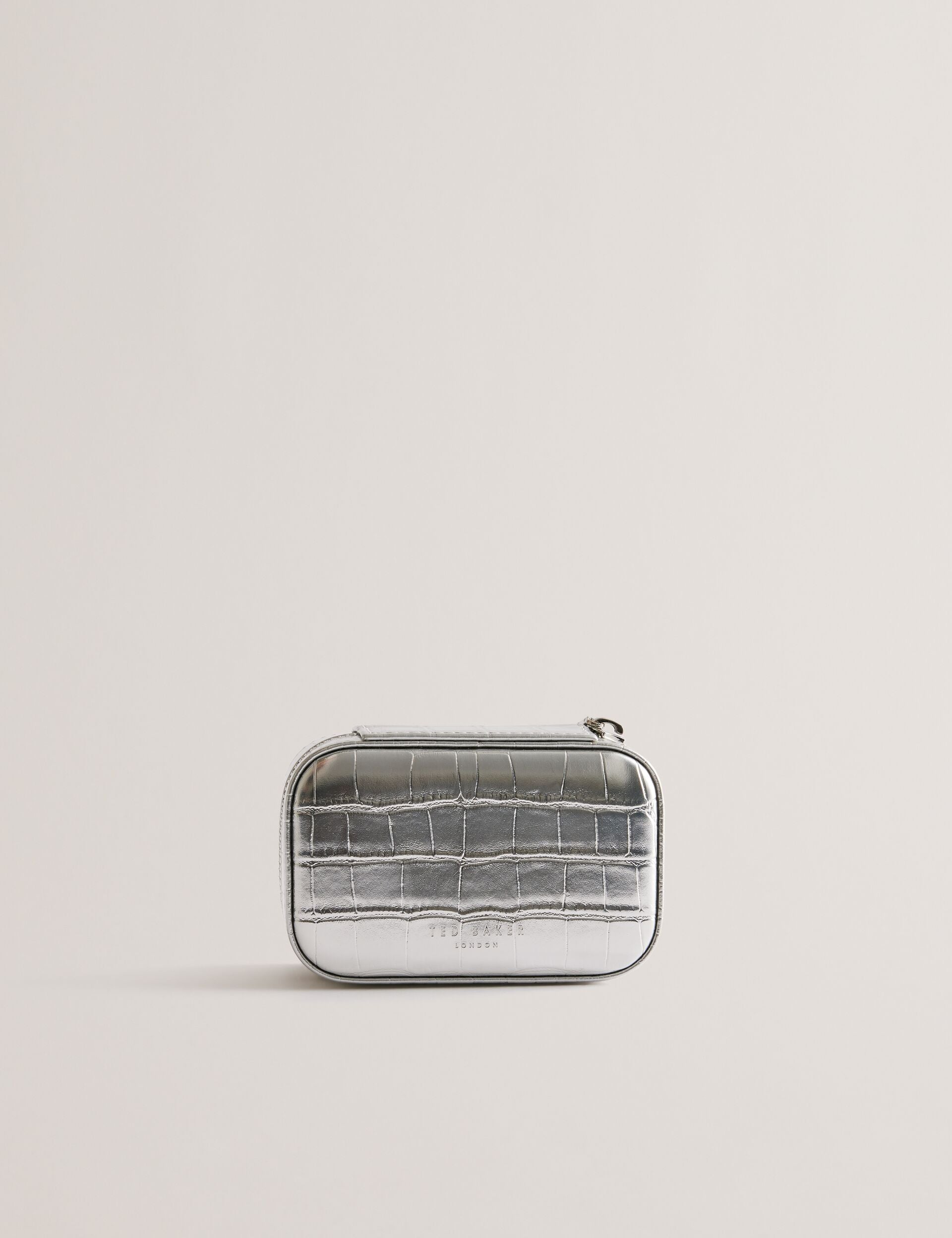 IVEE | SILVER