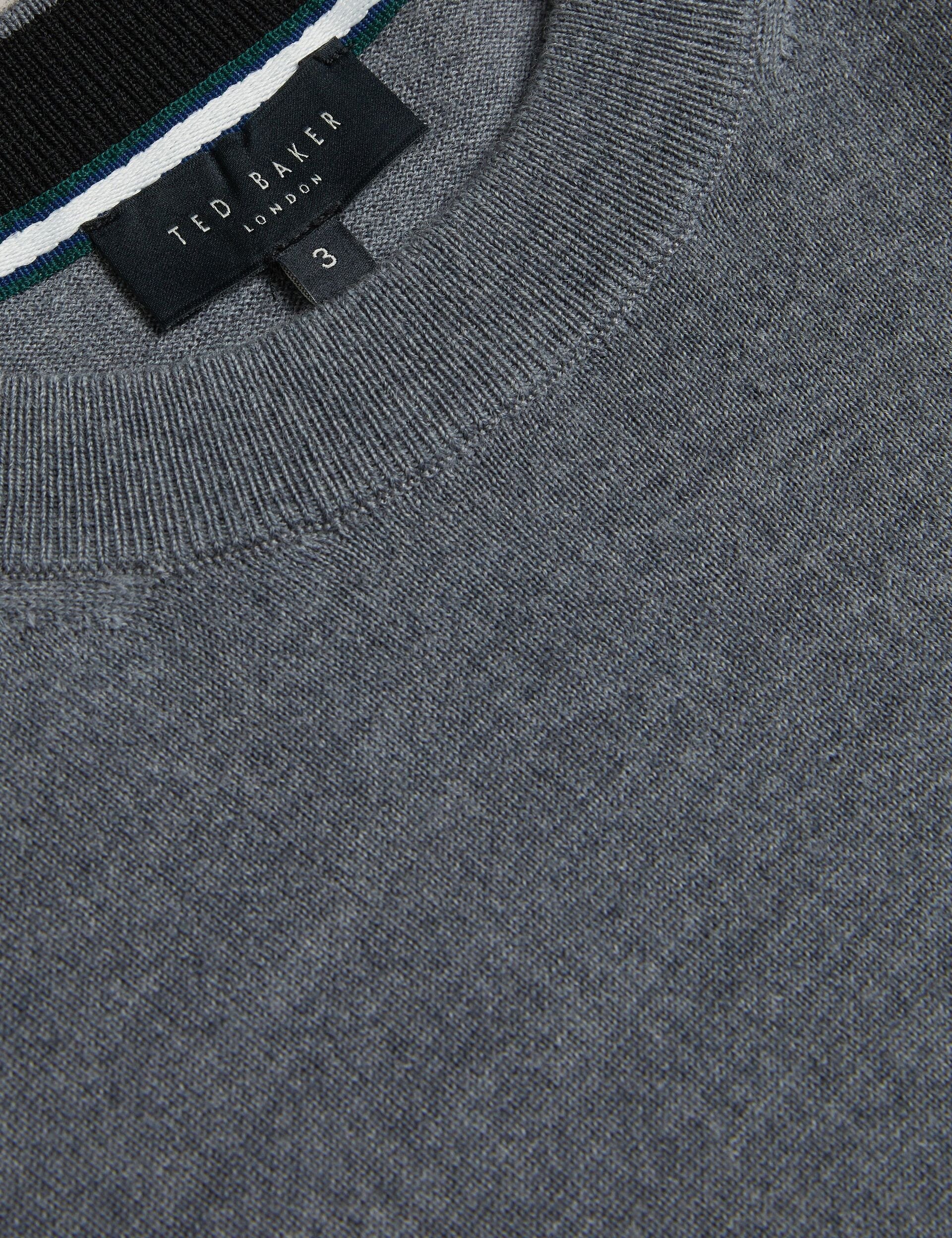  CARNBY | CHARCOAL