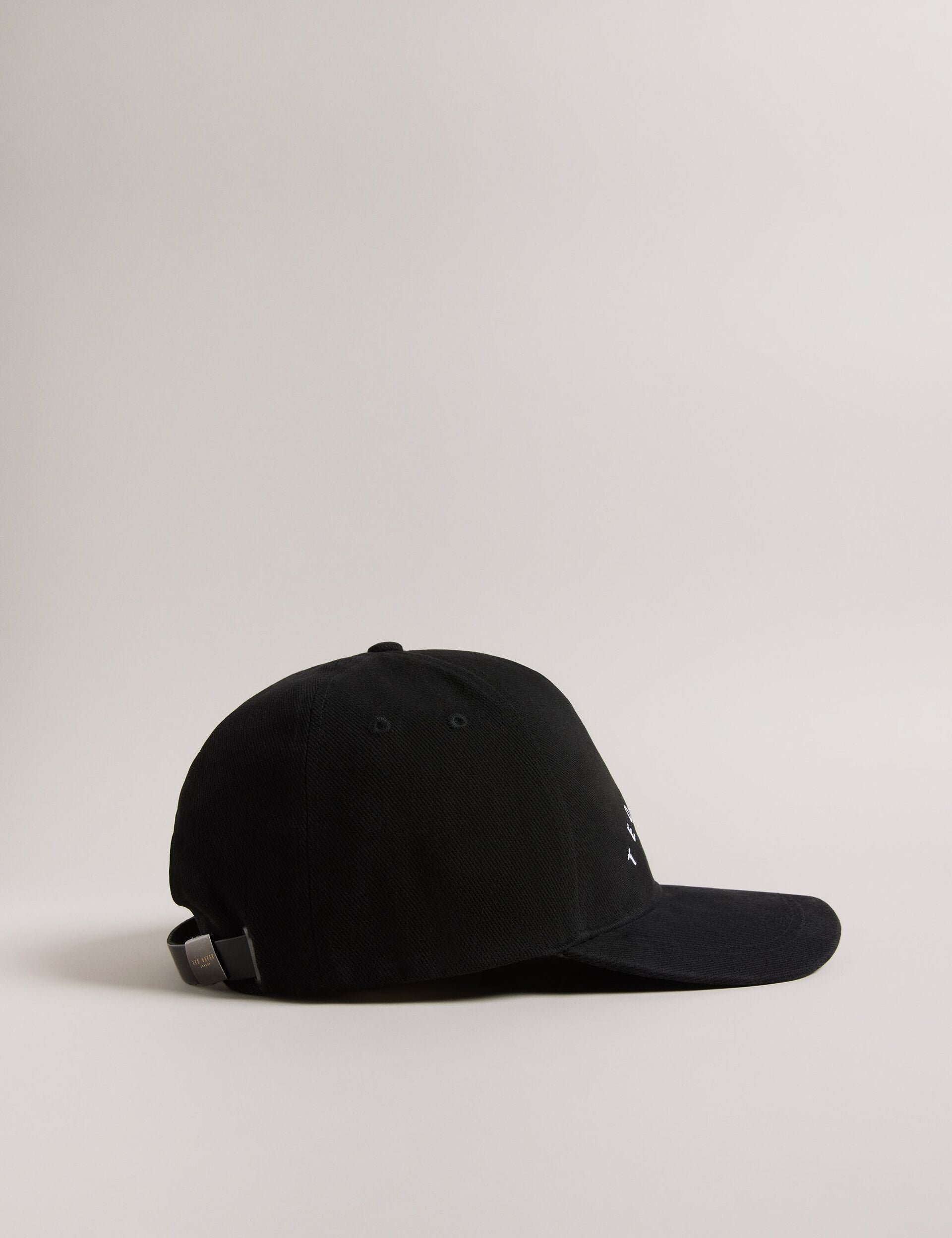  FRREDDI | BLACK