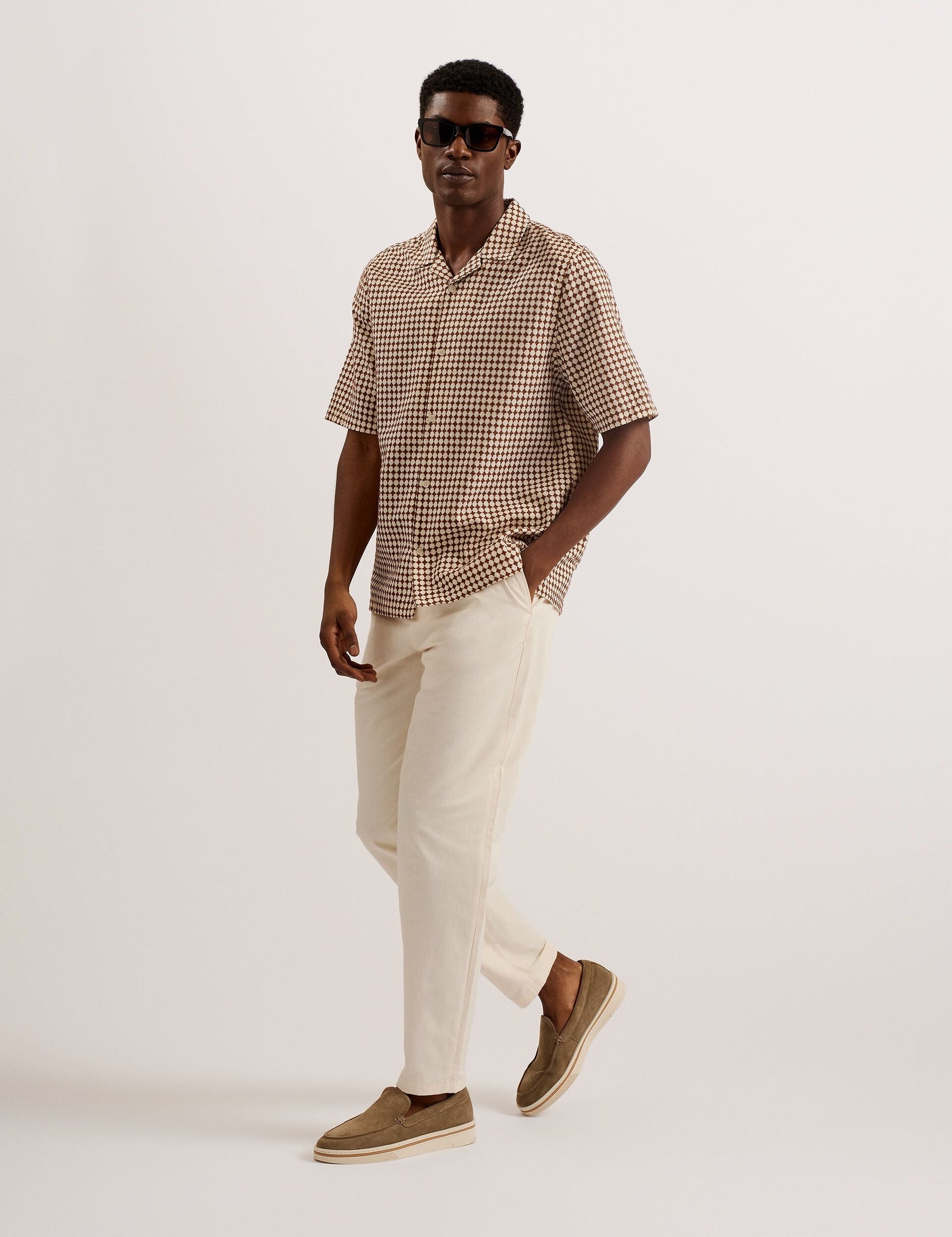  OISE | BROWN