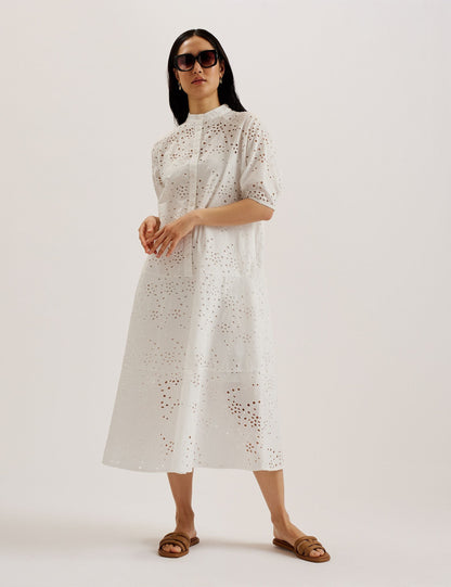  NIKAIA | WHITE