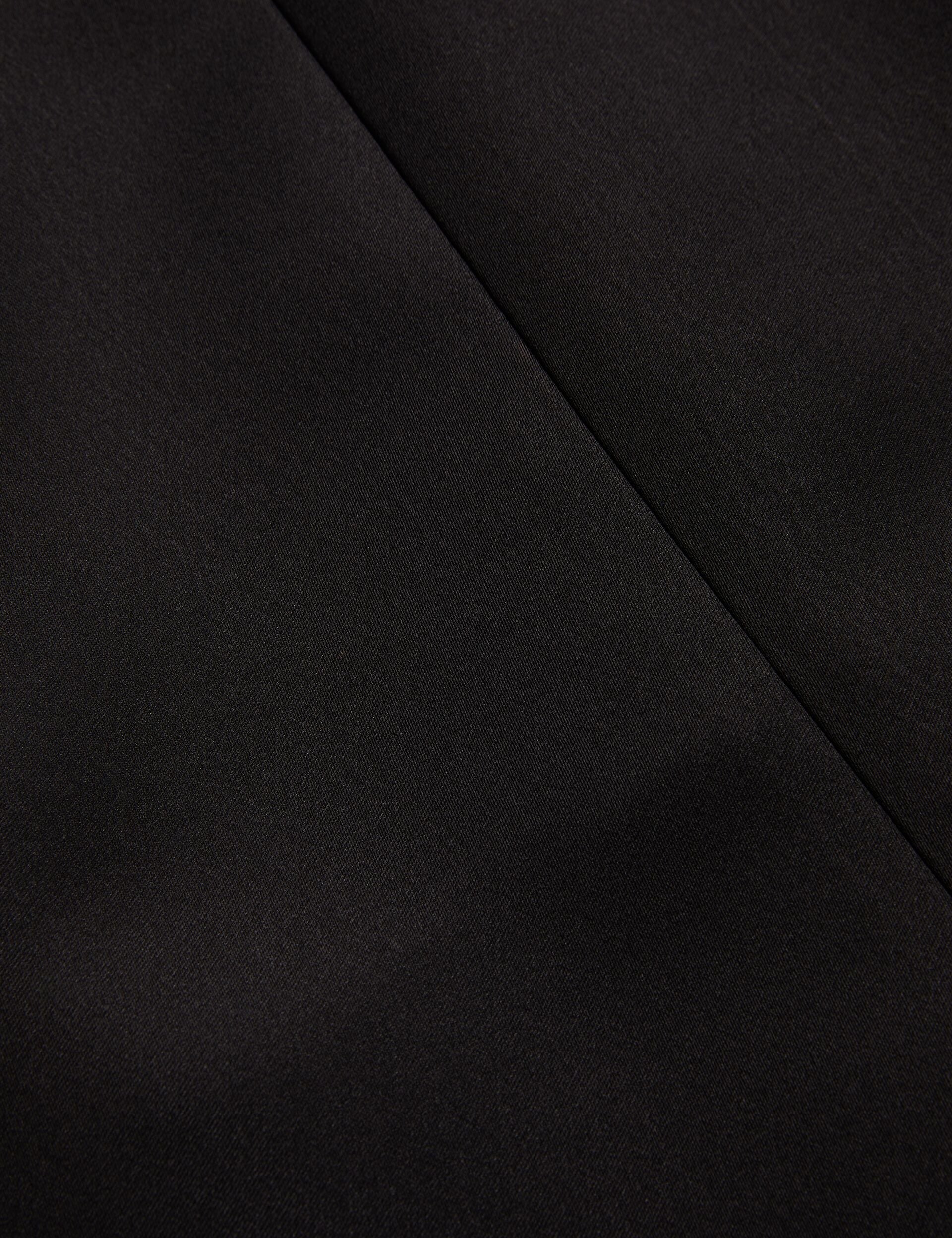  KAVALA | BLACK