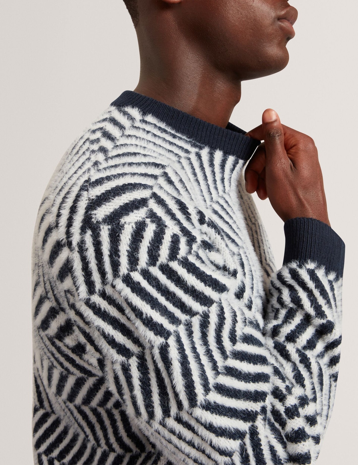  SERGEJ | NAVY