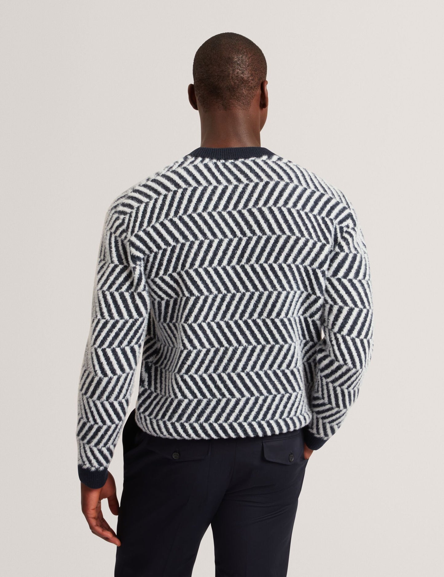  SERGEJ | NAVY