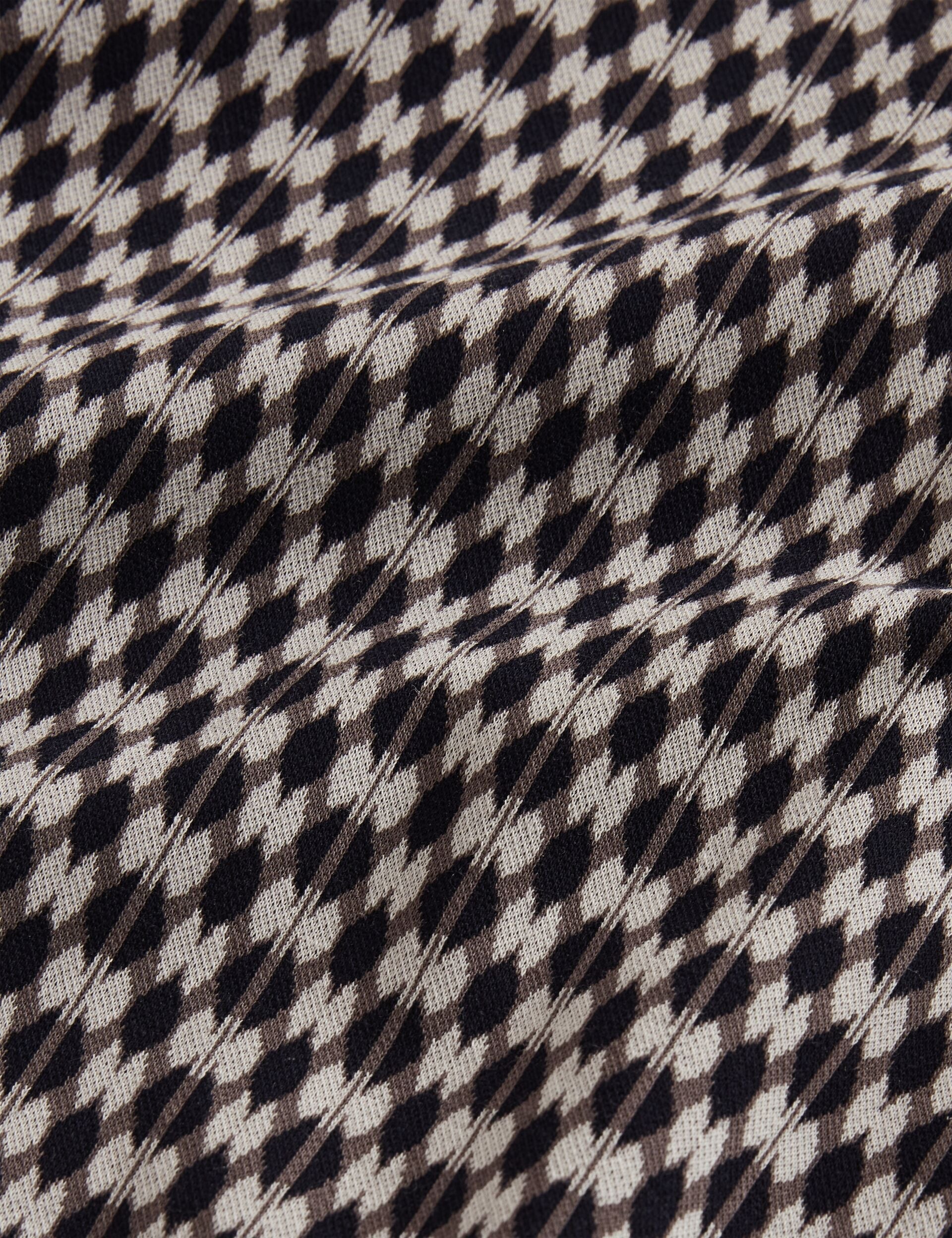  ERNIST | NAVY