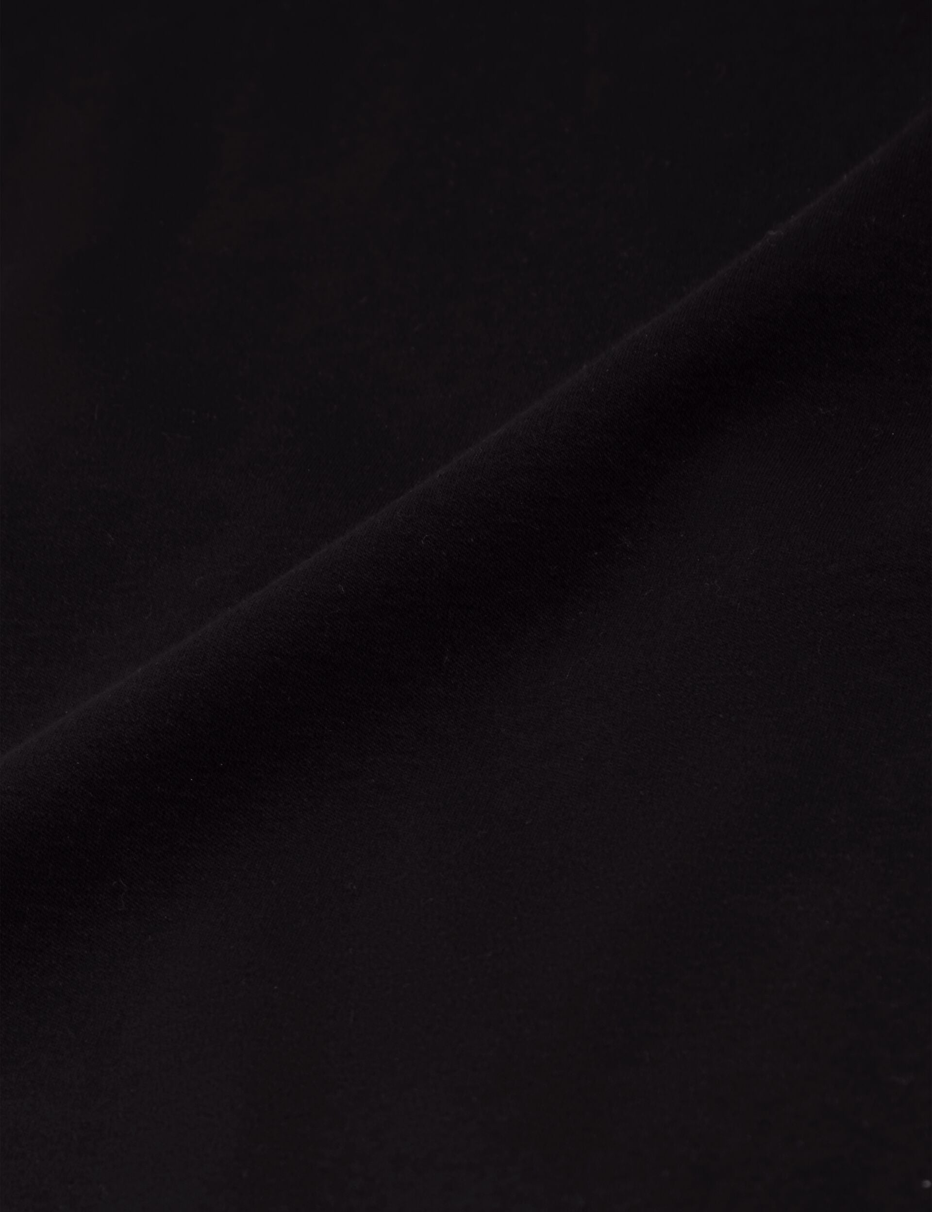 KONRRAD | BLACK